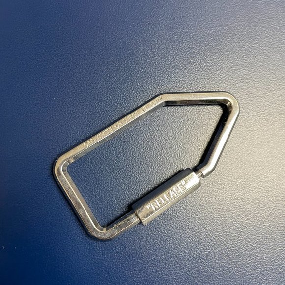 Off White Key Ring - Picture 13 of 16